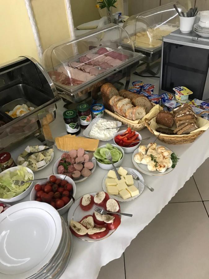 Zajazd Restauracja Paradise Czaplinek Buitenkant foto